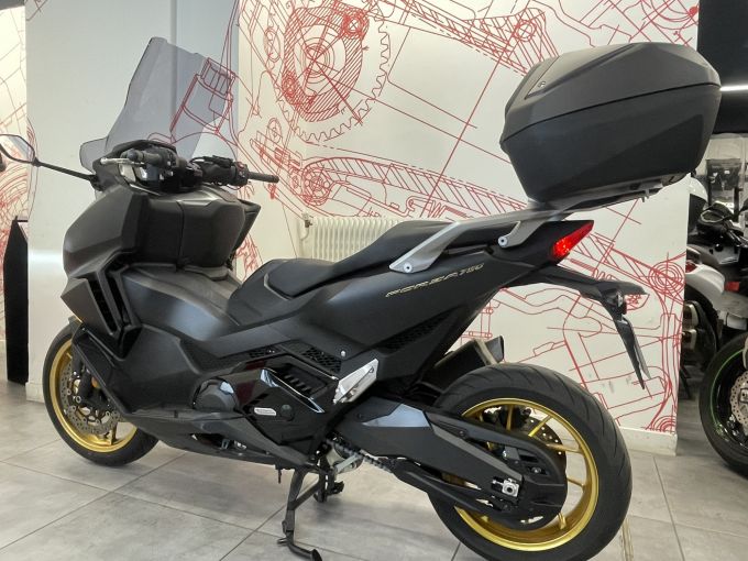 HONDA NSS FORZA 750 4