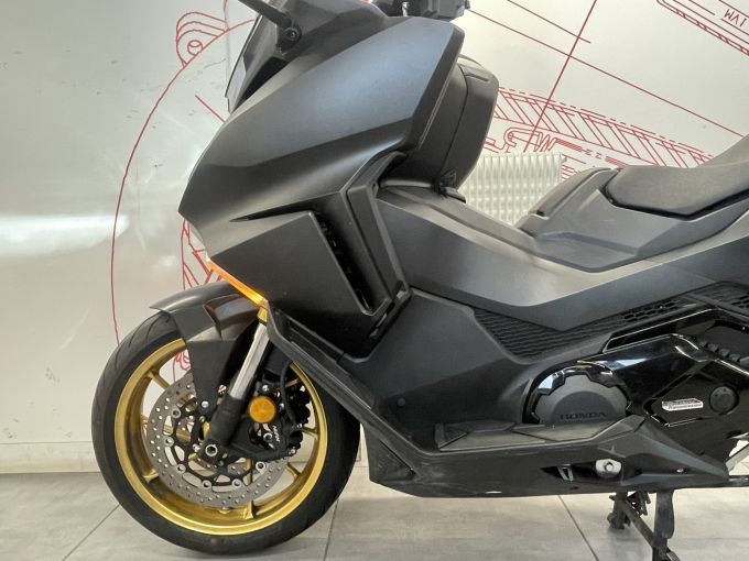 HONDA NSS FORZA 750 4
