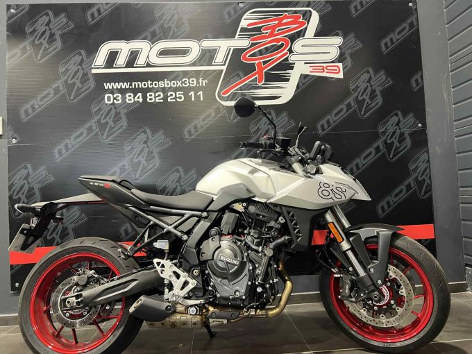SUZUKI GSX-8S A2 4