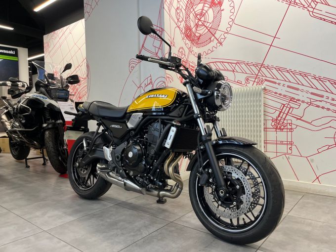 KAWASAKI Z 650 RS 4