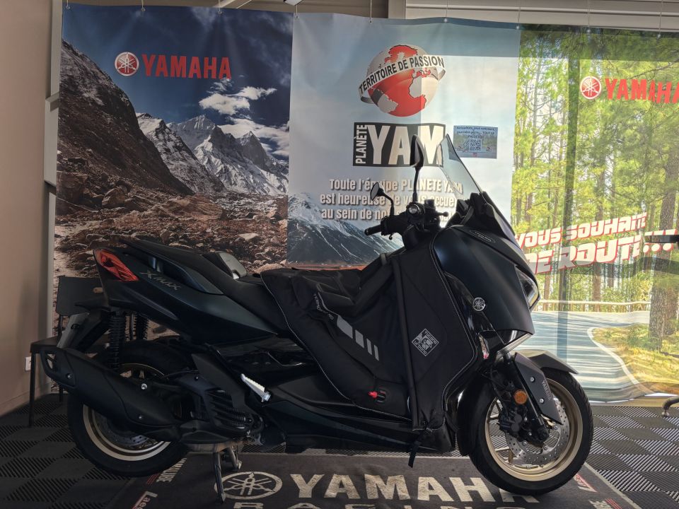 YAMAHA XMAX 125 TECH MAX 4