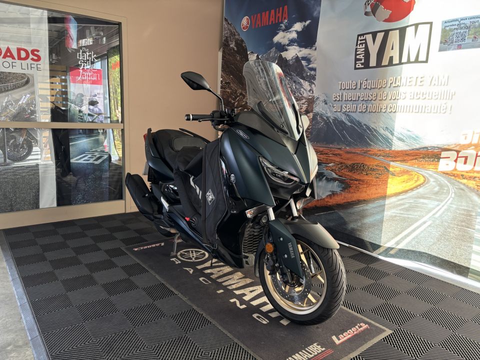 YAMAHA XMAX 125 TECH MAX 4
