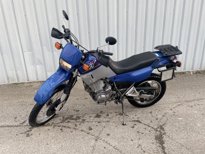 YAMAHA XTE 4