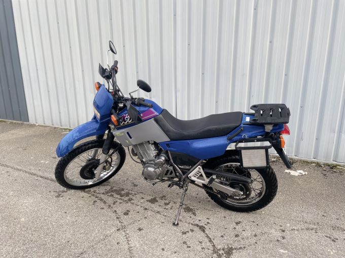 YAMAHA XTE 4