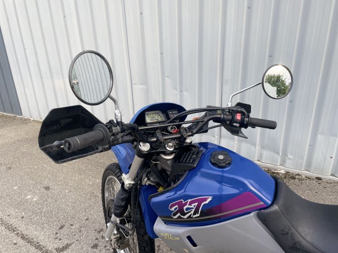 YAMAHA XTE 4