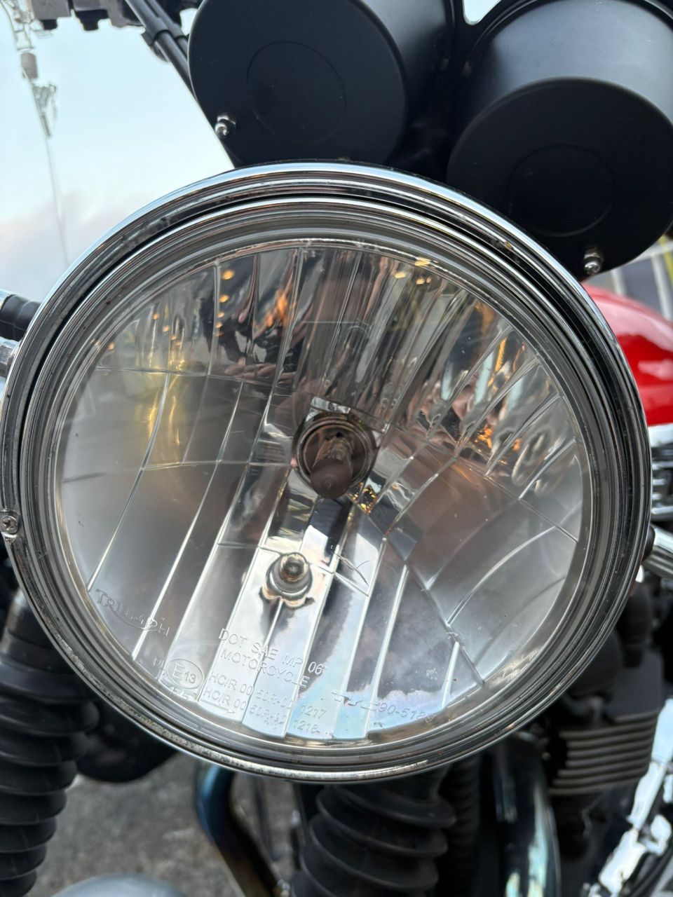 TRIUMPH BONNEVILLE 865 T100 4