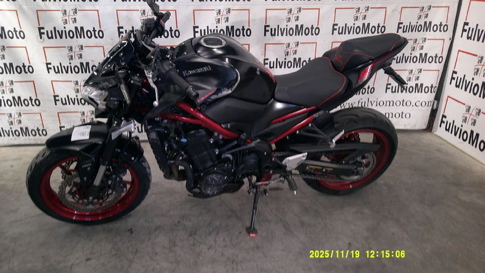 KAWASAKI Z 900 4