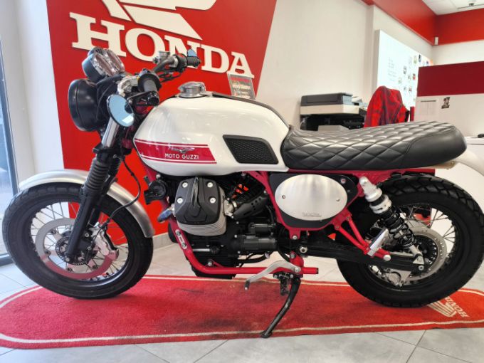 MOTO GUZZI V7 II SPECIALE ABS 750 4