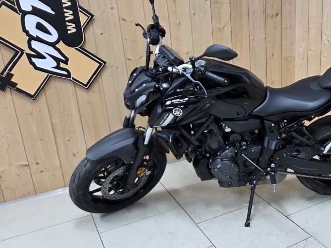 YAMAHA MT-07 (47.5CV) 4