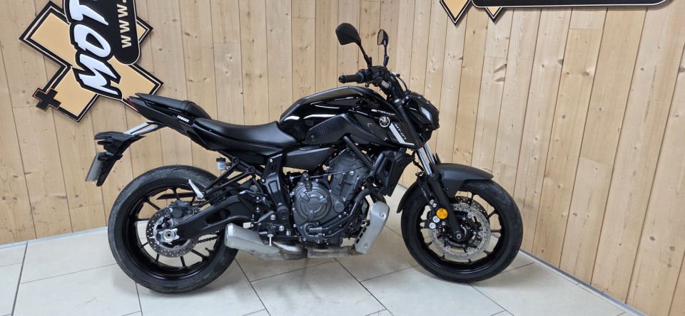YAMAHA MT-07 (47.5CV) 4