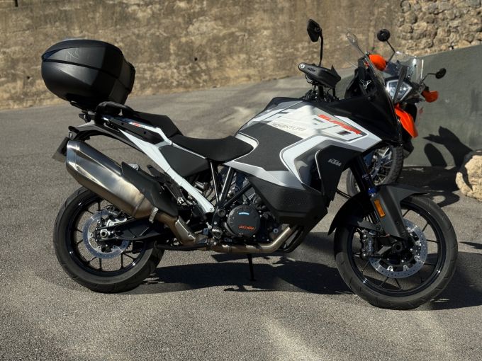 KTM 1290 SUPER ADVENTURE S 4
