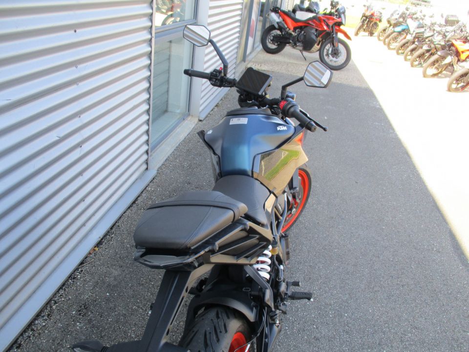 KTM 125 DUKE 4