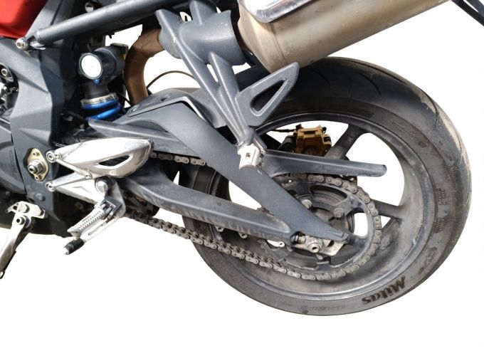 TRIUMPH STREET TRIPLE 675 R 4