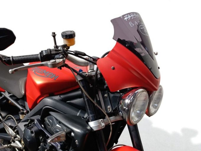 TRIUMPH STREET TRIPLE 675 R 4