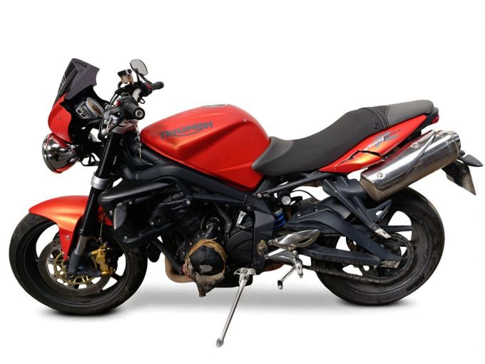 TRIUMPH STREET TRIPLE 675 R 4