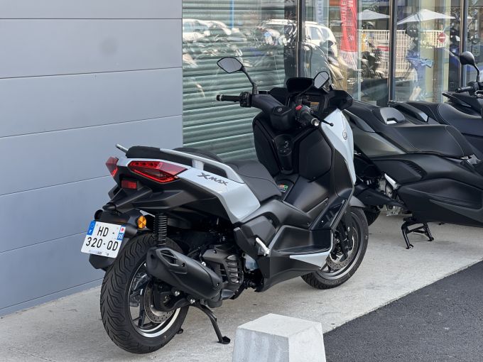 YAMAHA XMAX 125 TECH MAX 4