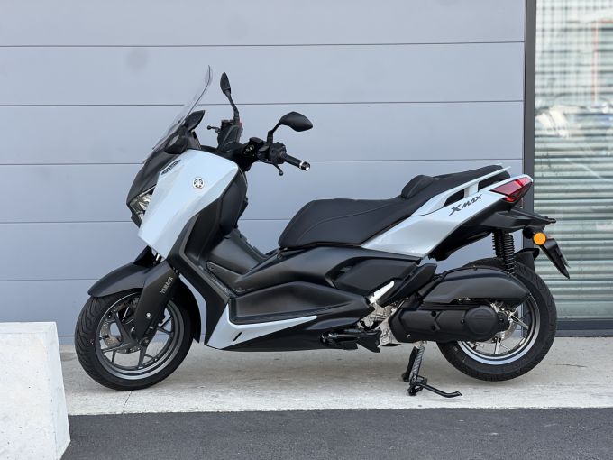 YAMAHA XMAX 125 TECH MAX 4