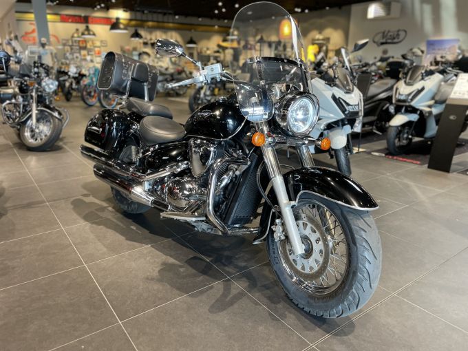 SUZUKI INTRUDER C 800  4