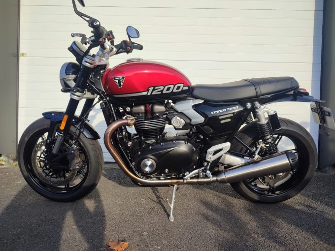 TRIUMPH SPEED TWIN 1200 4