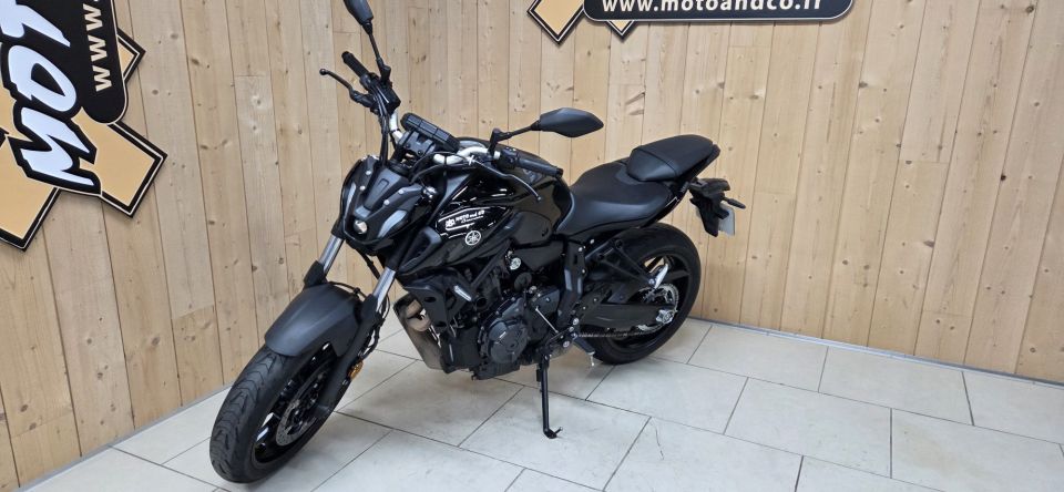 YAMAHA MT-07 (47.5CV) 4