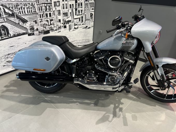 HARLEY-DAVIDSON SOFTAIL SPORT GLIDE 1753 4
