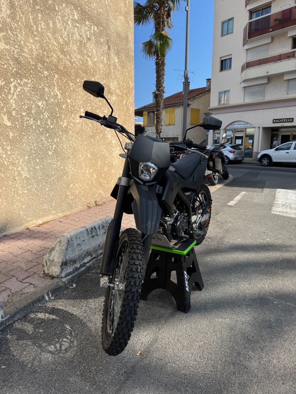 RIEJU MARATHON PRO125 4