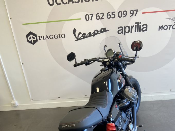 MOTO GUZZI V7 SPECIAL 4