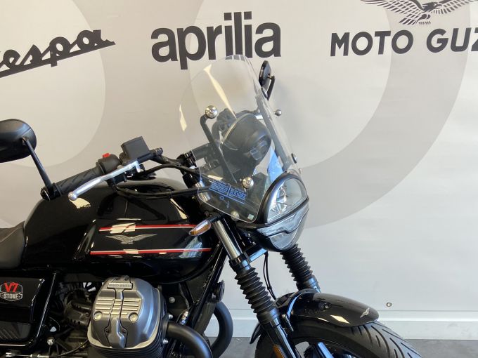 MOTO GUZZI V7 SPECIAL 4