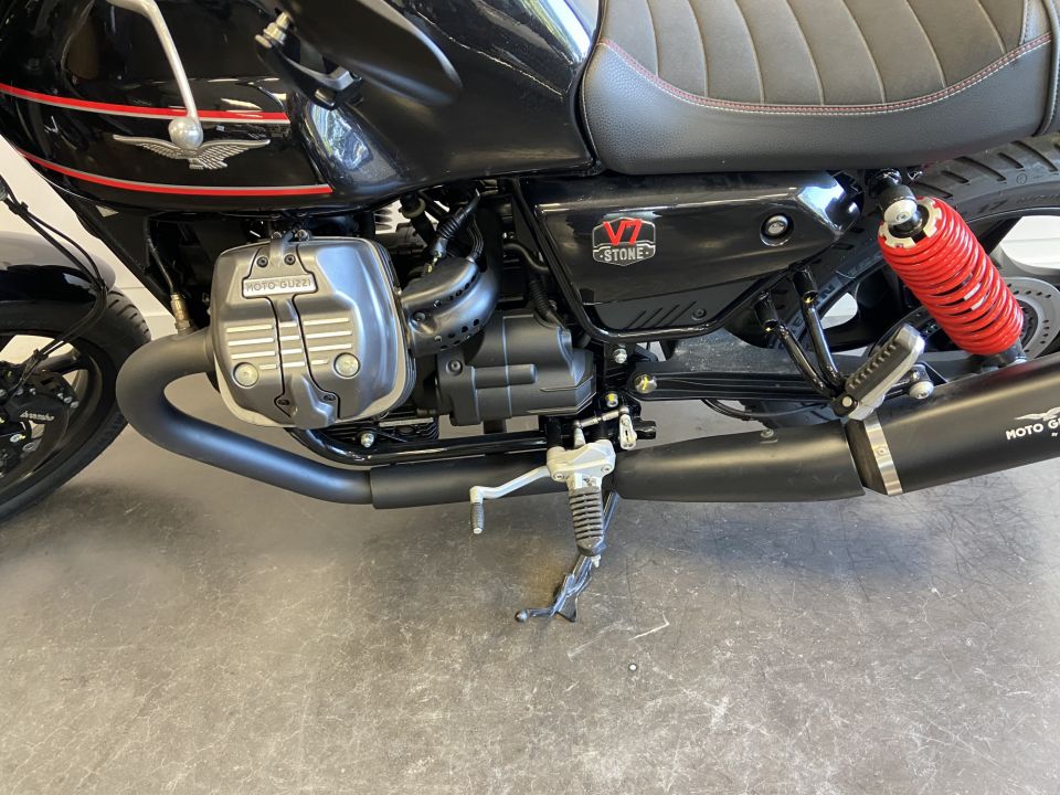 MOTO GUZZI V7 SPECIAL 4