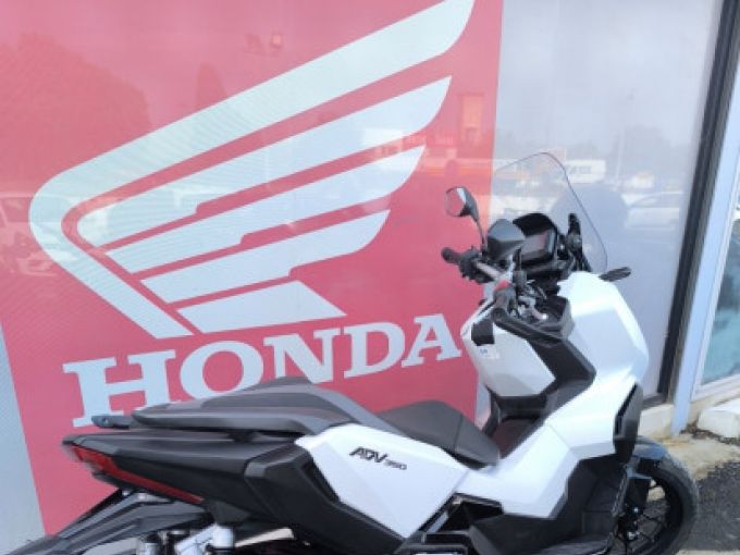 HONDA ADV 350 4