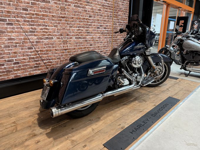 HARLEY-DAVIDSON TOURING STREET GLIDE 1690 4