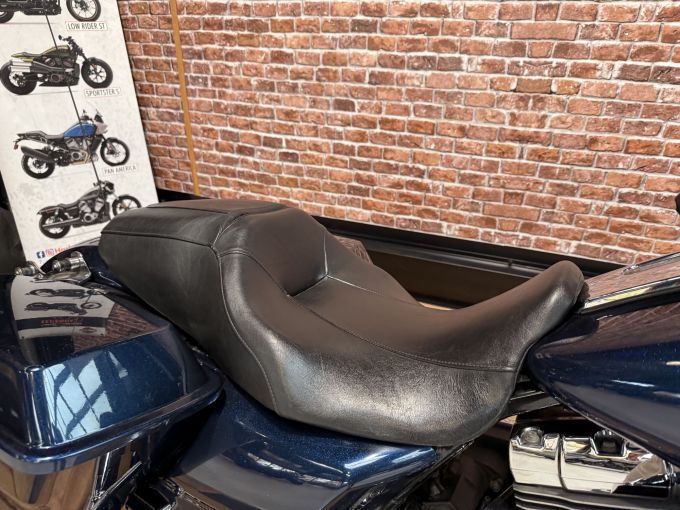 HARLEY-DAVIDSON TOURING STREET GLIDE 1690 4