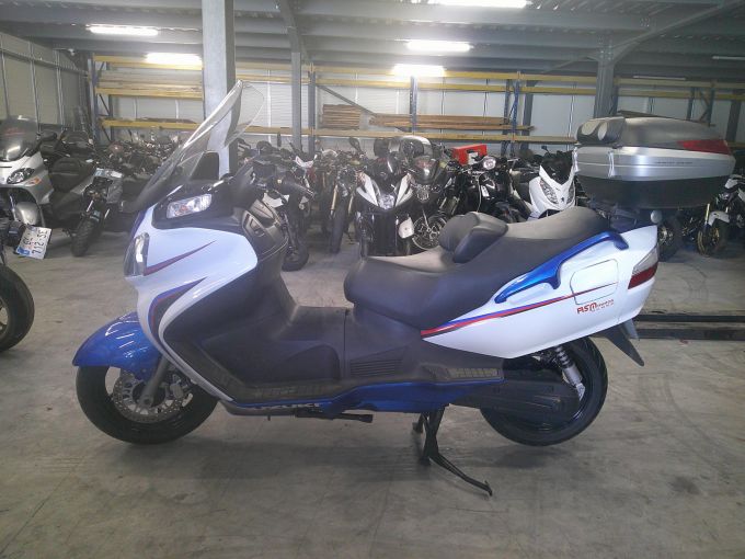 SUZUKI BURGMAN 650 4
