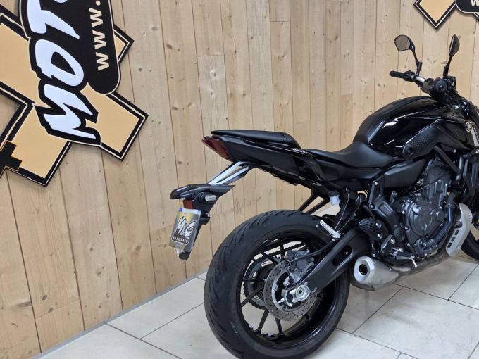 YAMAHA MT-07 (47.5CV) 4