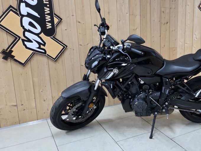 YAMAHA MT-07 (47.5CV) 4