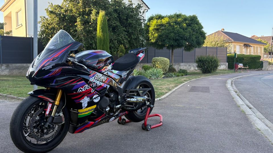 APRILIA RSV4 1100 FACTORY 4