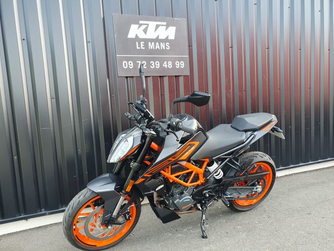 KTM 125 DUKE 4