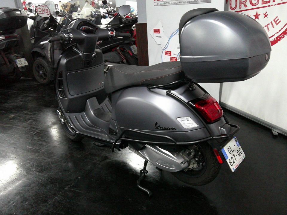 VESPA GTS 300 4