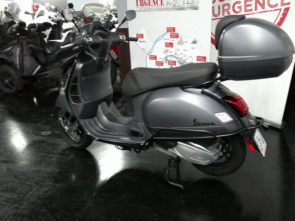 VESPA GTS 300 4