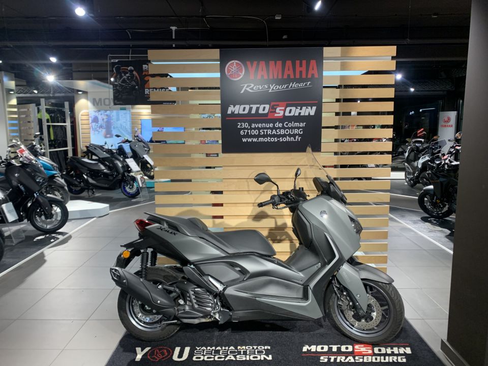 YAMAHA XMAX 125 4