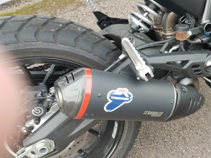 DUCATI SCRAMBLER 800 ICON DARK 4