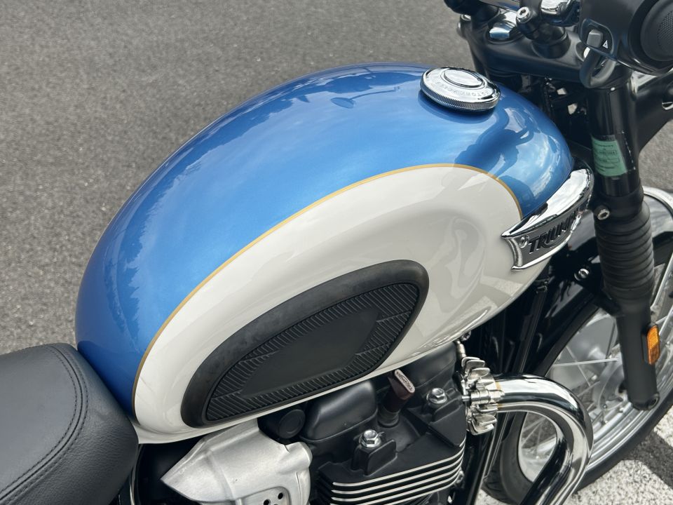 TRIUMPH Bonneville T100 4