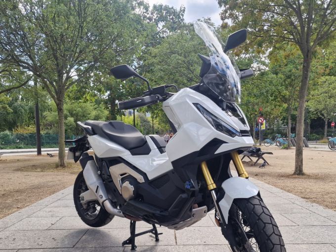 HONDA X-ADV 4