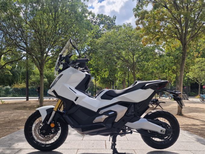 HONDA X-ADV 4