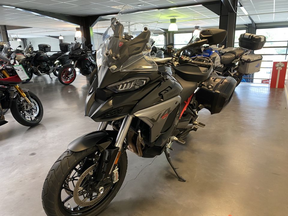 DUCATI MULTISTRADA V4 S 4