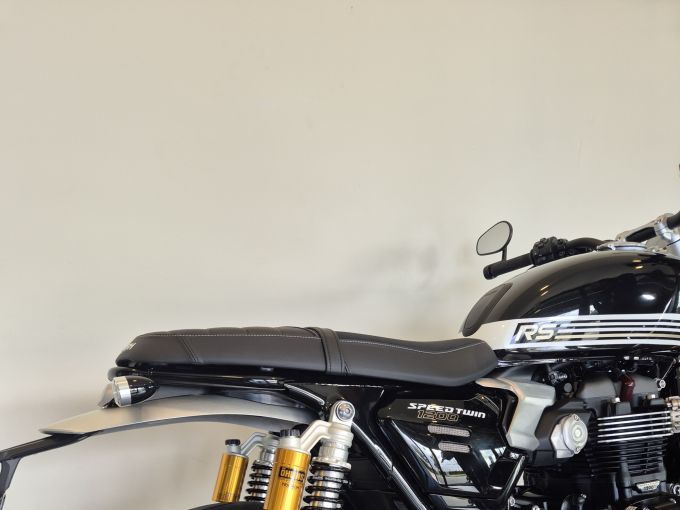 TRIUMPH SPEED TWIN 1200 4