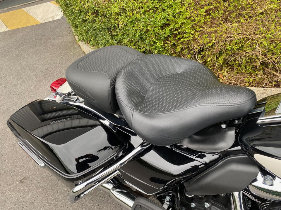 HARLEY-DAVIDSON TOURING ROAD KING 1868 POLICE 4