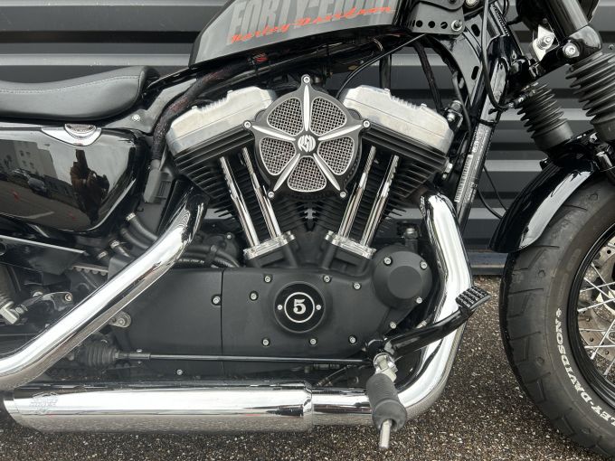 HARLEY-DAVIDSON SPORTSTER FORTY-EIGHT 1200 4