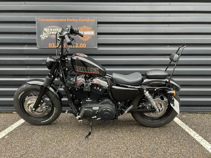 HARLEY-DAVIDSON SPORTSTER FORTY-EIGHT 1200 4