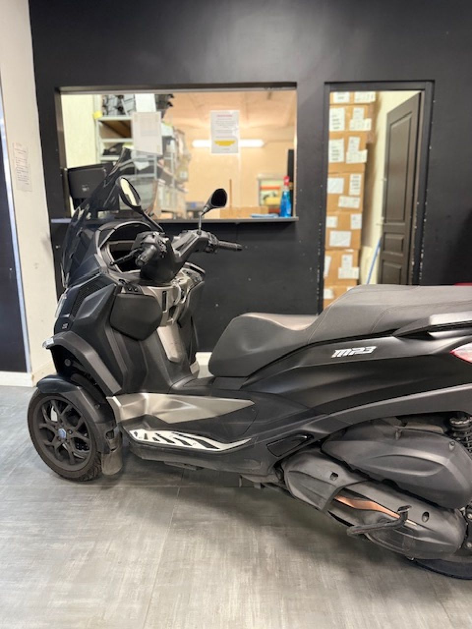 PIAGGIO MP3 530 HPE EXCLUSIVE 4